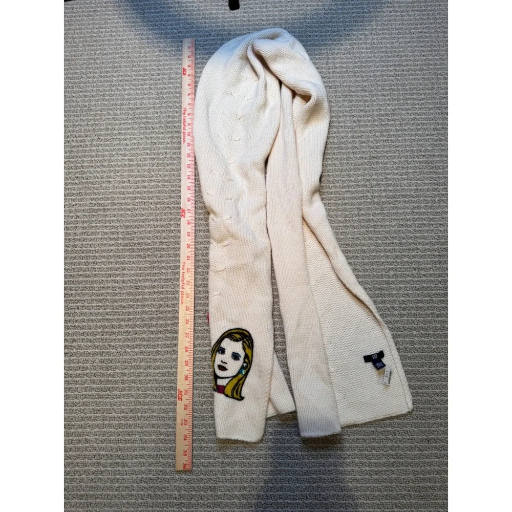 NWT‎ GAP Lambswool Knit Scarf Pop Art Girl Letter B Cream